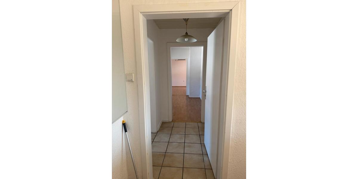 Dachgeschoßwohnung Gelsenkirchen Gelsenkirchen-Nord - 4 Zimmer, 70 m&sup2;, 470&euro; | Angebot:26288115