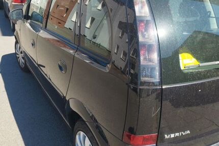 Opel Meriva 141.000 km 2.600 &euro; Duisburg 47166