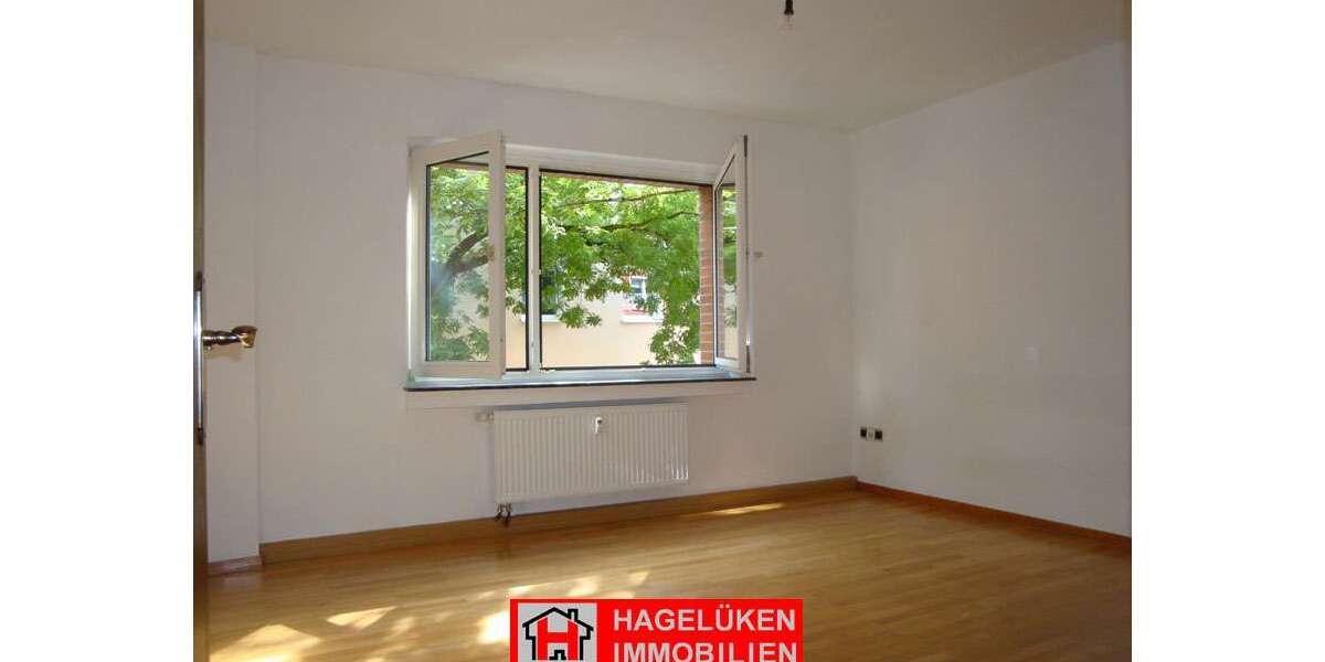 Etagenwohnung Essen Stadtbezirk III - 1.5 Zimmer, 30 m&sup2;, 229&euro; | Angebot:26241375