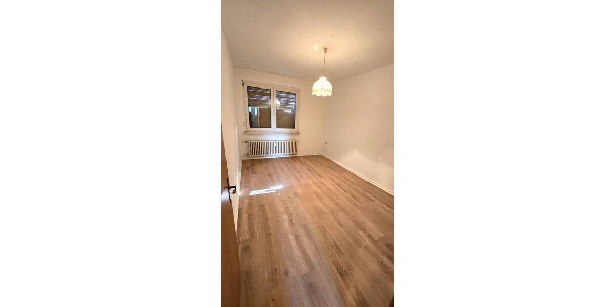 Etagenwohnung Duisburg Dellviertel - 2 Zimmer, 53 m&sup2;, 500&euro; | Angebot:26273939