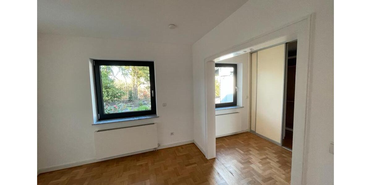 Bungalow Recklinghausen Hillerheide - 4.5 Zimmer, 170 m&sup2;, 2.595&euro; | Angebot:26553648