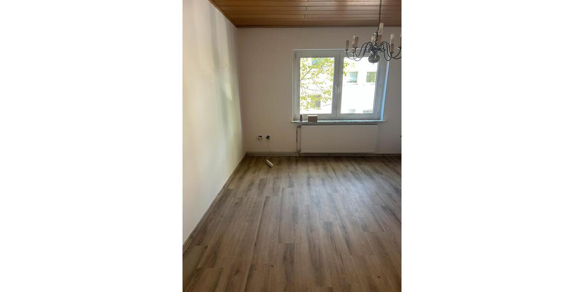 Etagenwohnung Essen Stadtbezirk V - 3 Zimmer, 61 m&sup2;, 935&euro; | Angebot:26256394