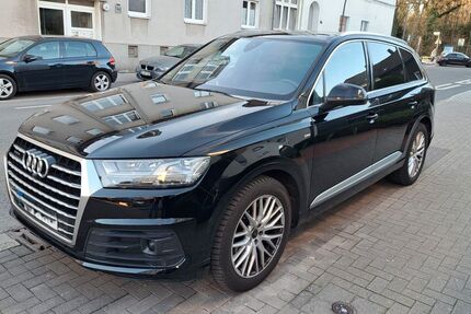 Audi Q7 84.000 km 40.900 &euro; Herne 44653