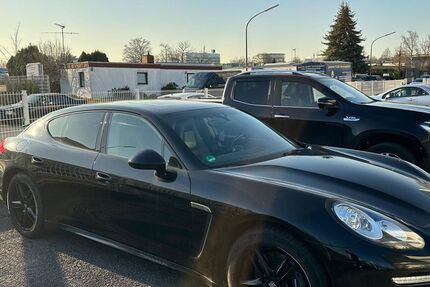 Porsche Panamera 163.364 km 27.499 &euro; Gelsenkirchen 45891