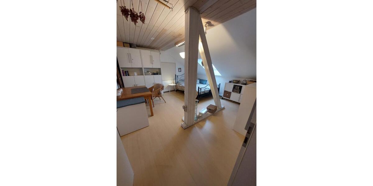 Reihenhaus Hünxe - 6.5 Zimmer, 250 m&sup2;, 2.200&euro; | Angebot:25129233