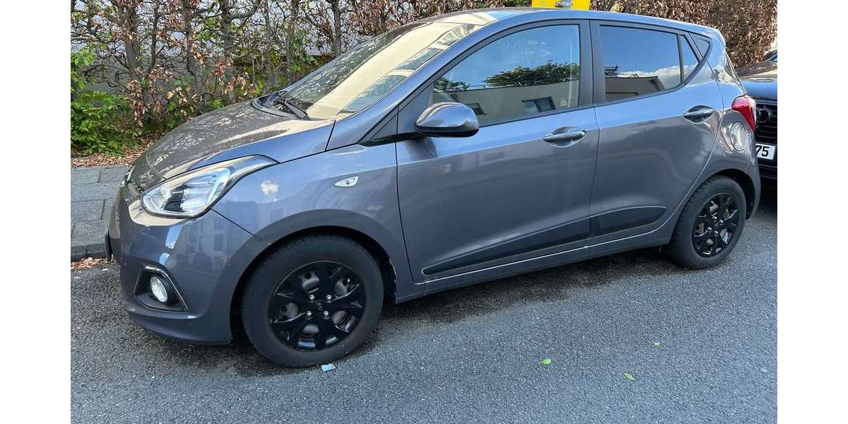 Hyundai i10 8.250 km 9.000 &euro; Essen, Stadt 45219