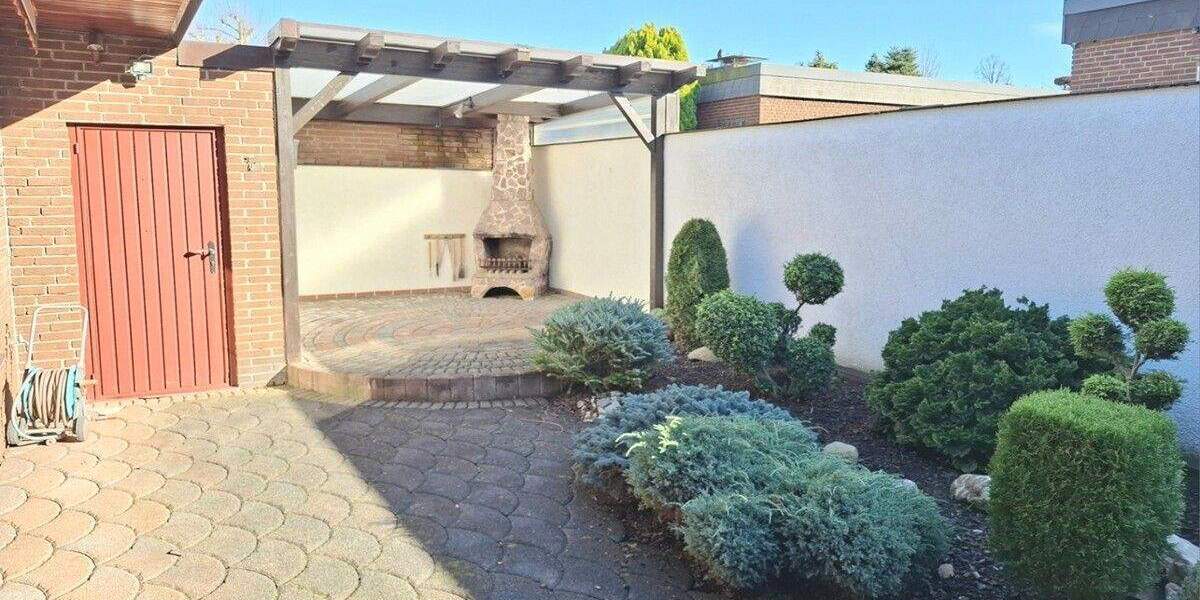 Einseitig angebauter, teilunterkellerter Bungalow mit Garage in ruhigem Stichweg auf Kaufgrundstück. - Einfamilienhaus Oer-Erkenschwick Groß-Erkenschwick | Angebot:25413680