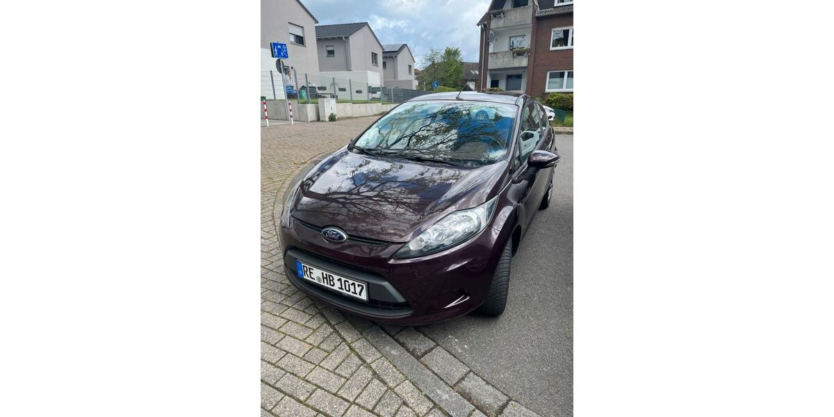 Ford Fiesta 72.000 km 4.200 &euro; Oer-Erkenschwick 45739