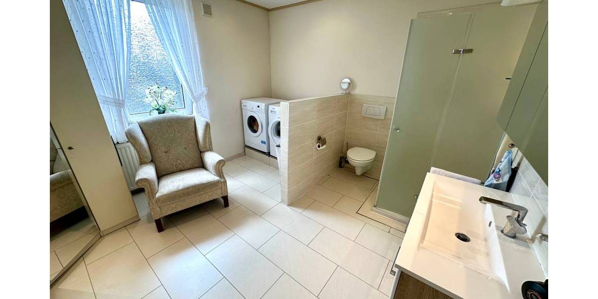 Mehrfamilienhaus, Wohnhaus Duisburg Alt-Hamborn - 6 Zimmer, 204 m&sup2;, 359.000&euro; | Angebot:26260675