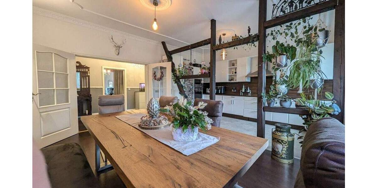 Etagenwohnung Duisburg Mittelmeiderich - 5 Zimmer, 132 m&sup2;, 199.900&euro; | Angebot:25777749