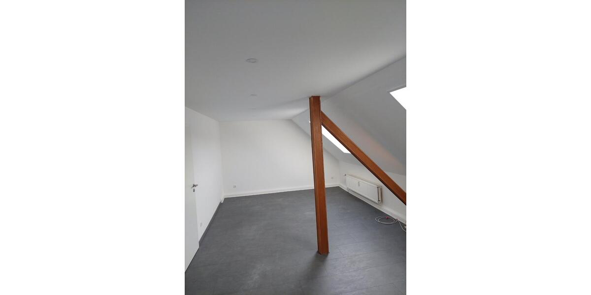 Dachgeschoßwohnung Gelsenkirchen Gelsenkirchen-West - 2.5 Zimmer, 70 m&sup2;, 485&euro; | Angebot:25964948