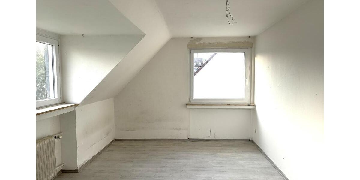 Dachgeschoßwohnung Essen Stadtbezirk IV - 2 Zimmer, 61 m&sup2;, 510&euro; | Angebot:25882813