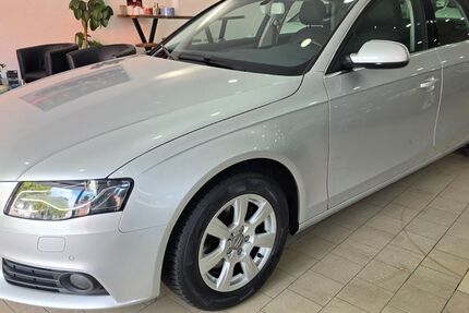 Audi A4 114.858 km 8.990 &euro; Recklinghausen 45661