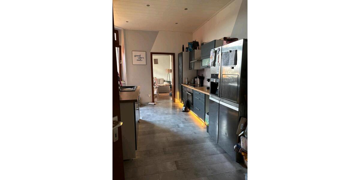 Etagenwohnung Duisburg Mittelmeiderich - 3 Zimmer, 85 m&sup2;, 820&euro; | Angebot:25838651