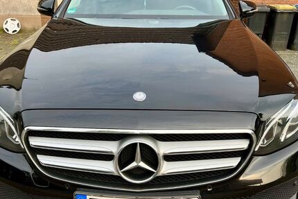 Mercedes-Benz E 220 215.000 km 17.450 &euro; Datteln 45711