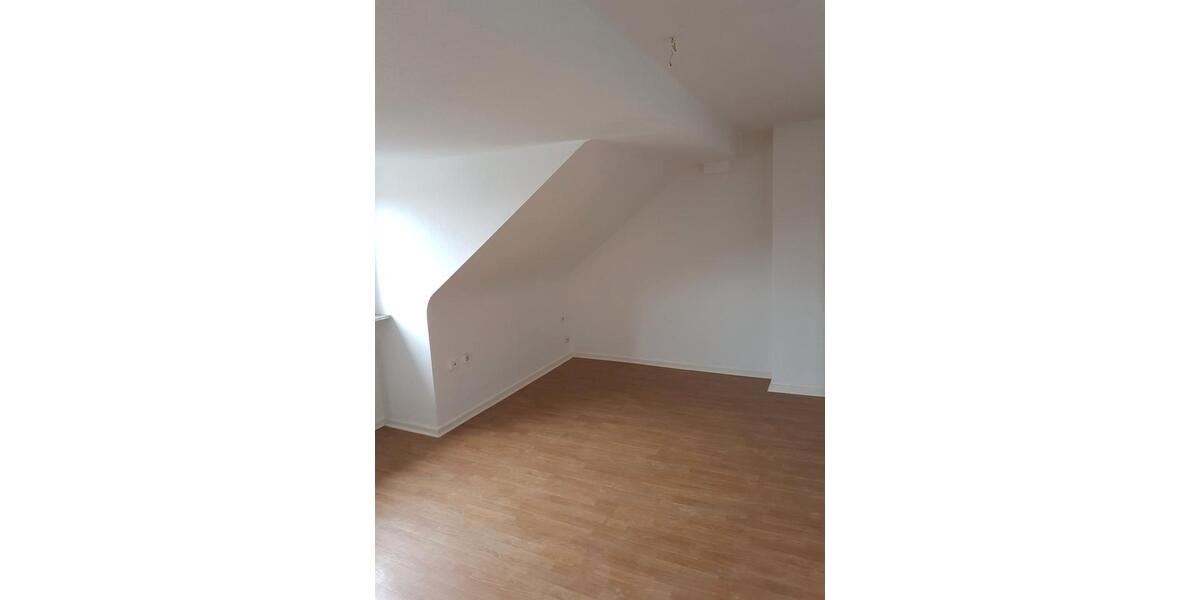 Dachgeschoßwohnung Essen Stadtbezirk III - 2 Zimmer, 54 m&sup2;, 400&euro; | Angebot:26286772