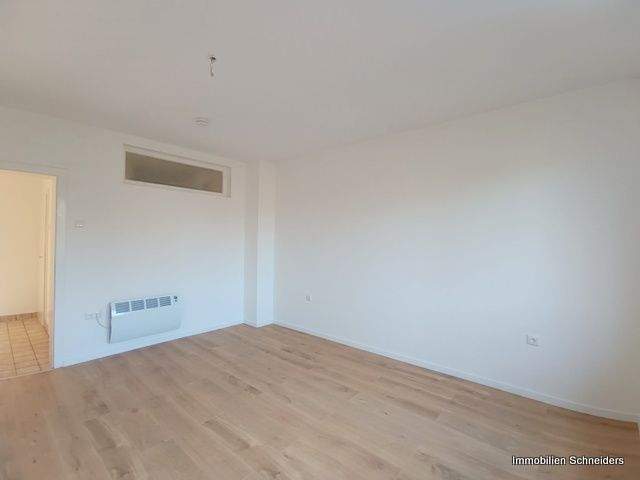 Etagenwohnung Duisburg Untermeiderich - 2 Zimmer, 61 m&sup2;, 500&euro; | Angebot:26106534