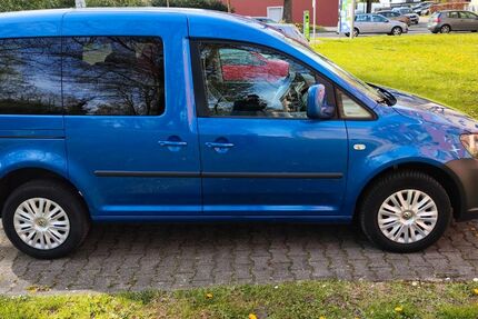 VW Caddy 204.700 km 7.650 &euro; Essen 45326