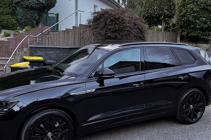 VW Touareg 13.850 km 54.399 &euro; Essen 45276