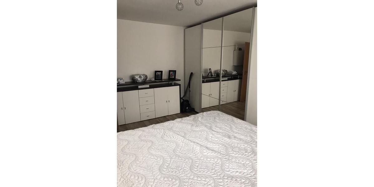Dachgeschoßwohnung Duisburg Duisburg-Mitte - 3.5 Zimmer, 78 m&sup2;, 874&euro; | Angebot:26265915