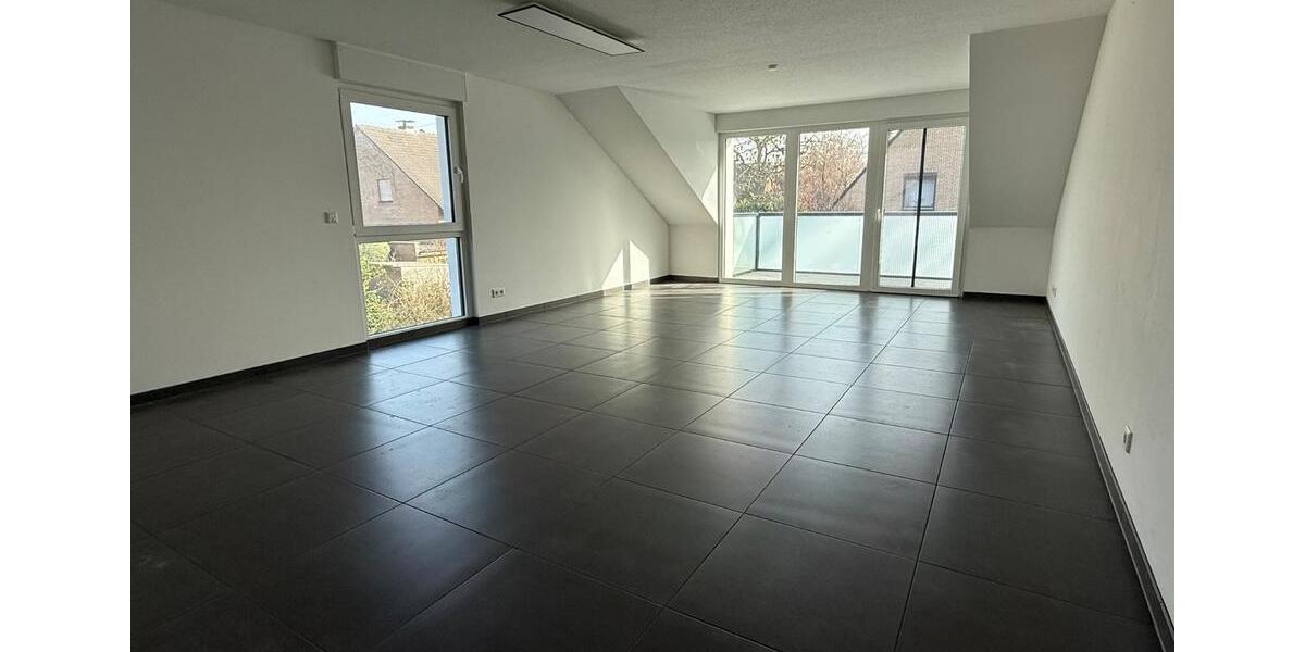 Etagenwohnung Hünxe - 4 Zimmer, 105 m&sup2;, 1.295&euro; | Angebot:25406304