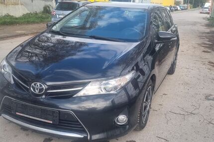 Toyota Auris 280.505 km 6.200 &euro; Essen 45326