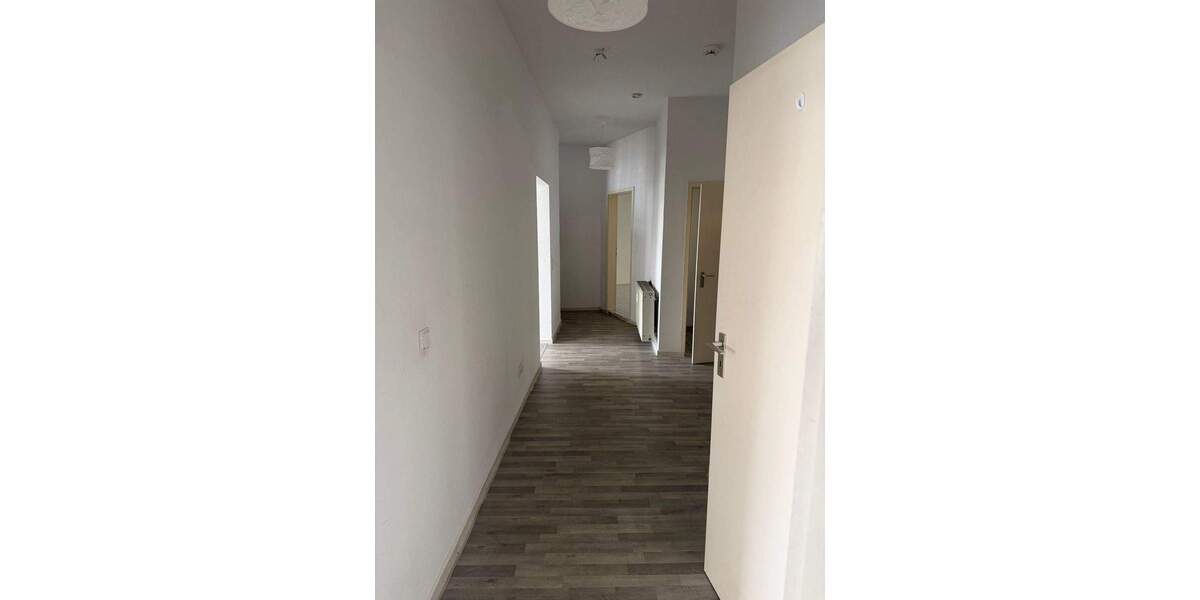 Etagenwohnung Duisburg Dellviertel - 3 Zimmer, 93 m&sup2;, 590&euro; | Angebot:25927892