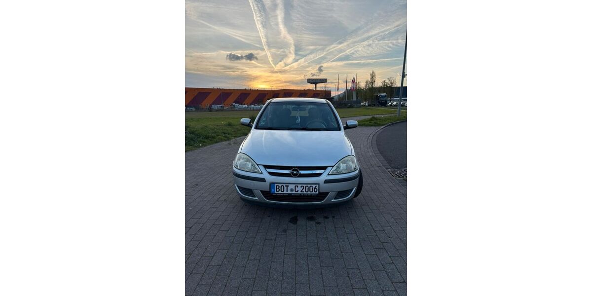 Opel Corsa 51.028 km 3.335 &euro; Bottrop 46242