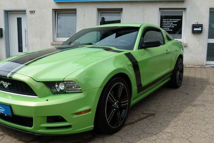 Ford Mustang 106.744 km 21.990 &euro; Bochum 44809