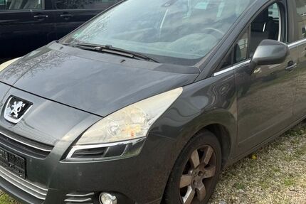 Peugeot 5008 160.000 km 1.490 &euro; Bottrop 46240