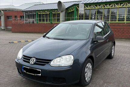 VW Golf 178.000 km 2.500 &euro; Recklinghausen 45661