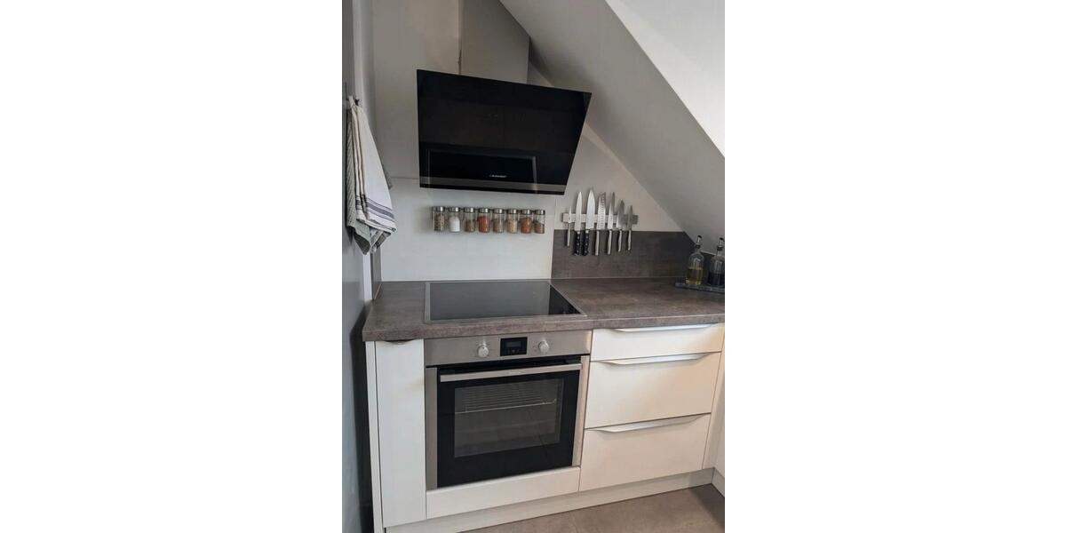 Dachgeschoßwohnung Essen Stadtbezirk III - 3 Zimmer, 77 m&sup2;, 1.050&euro; | Angebot:26028925