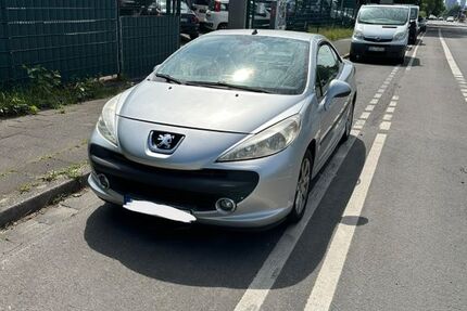 Peugeot 207 145.624 km 2.999 &euro; Recklinghausen 45661