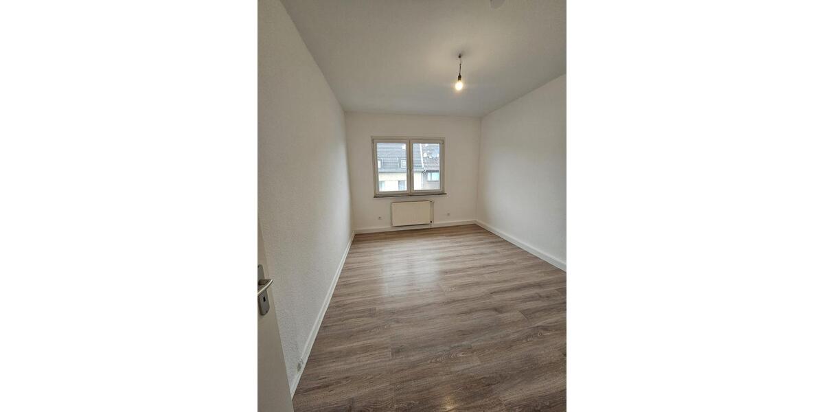 Etagenwohnung Duisburg Duisburg-Mitte - 3 Zimmer, 62 m&sup2;, 550&euro; | Angebot:26070930