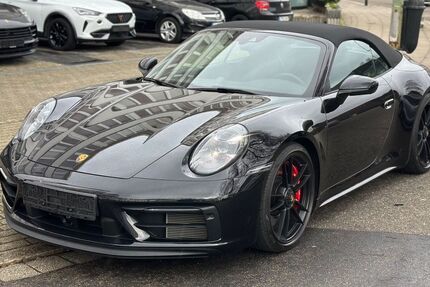 Porsche 992 4.900 km 155.900 &euro; Essen 45127