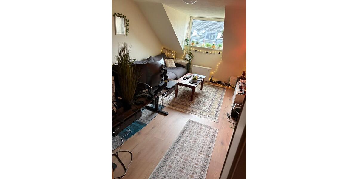 Dachgeschoßwohnung Oberhausen Rothebusch - 3 Zimmer, 51 m&sup2;, 480&euro; | Angebot:24440899