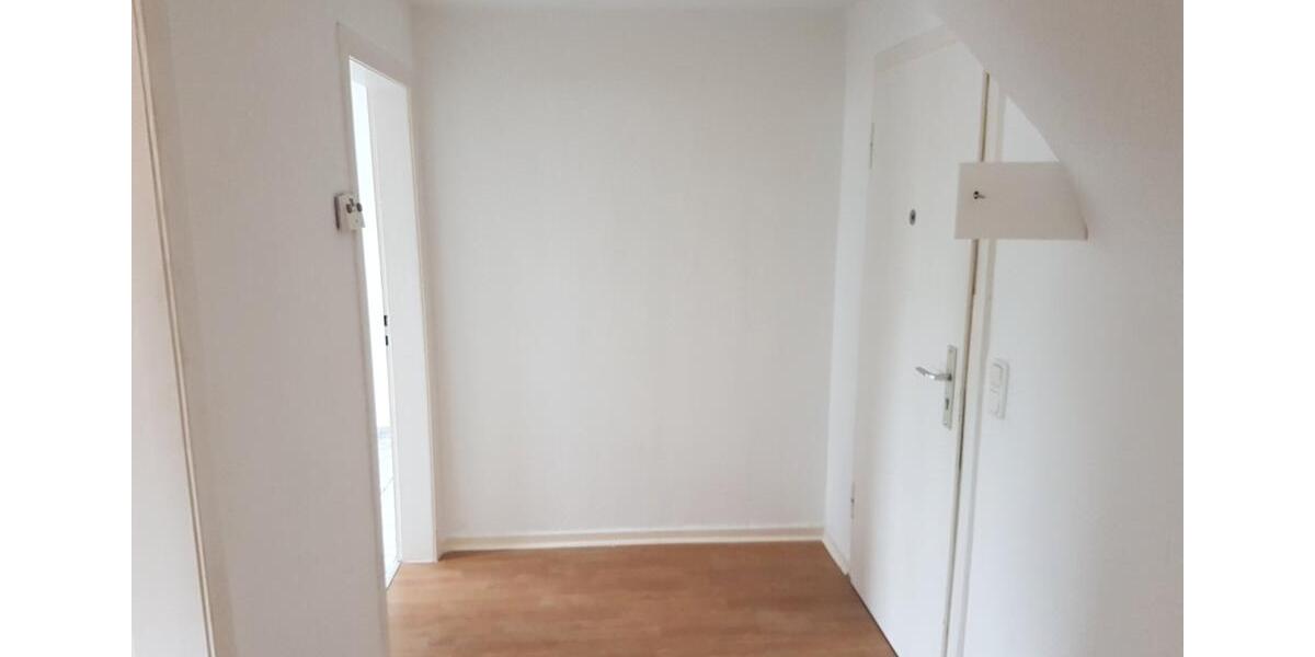 Dachgeschoßwohnung Essen Stadtbezirk III - 2 Zimmer, 54 m&sup2;, 400&euro; | Angebot:26286772