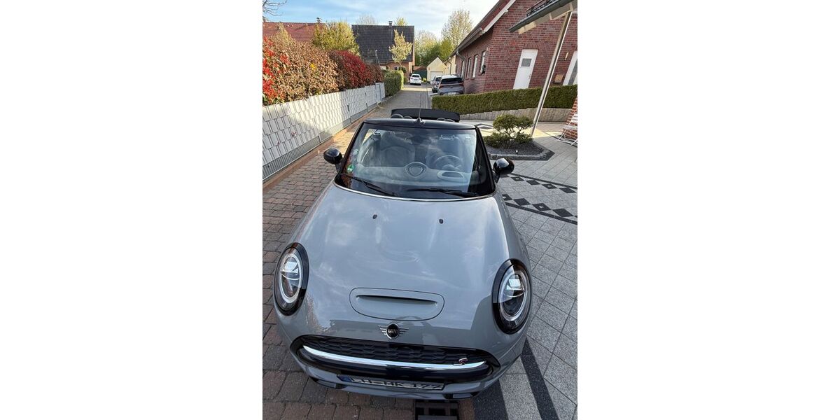 Mini Cooper S Cabrio 27.000 km 25.100 &euro; Olfen 59399