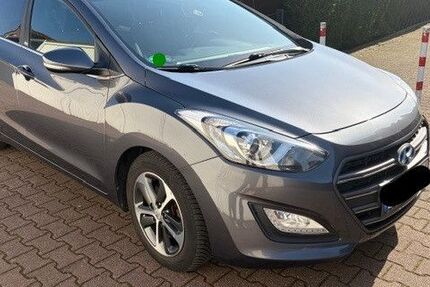 Hyundai i30 175.700 km 6.900 &euro; Duisburg 47167