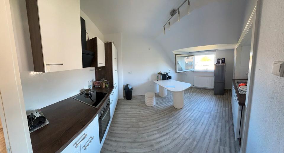 Dachgeschoßwohnung Duisburg Duisburg-Mitte - 3 Zimmer, 68 m&sup2;, 690&euro; | Angebot:26285641