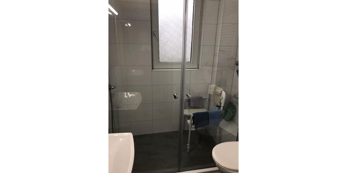Dachgeschoßwohnung Duisburg Duisburg-Mitte - 3.5 Zimmer, 78 m&sup2;, 874&euro; | Angebot:26265915