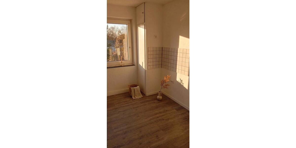 Etagenwohnung Gelsenkirchen Ückendorf - 4 Zimmer, 75 m&sup2;, 562&euro; | Angebot:26271024