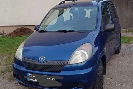 Toyota Yaris 210.000 km 3.500 &euro; Gelsenkirchen, Stadt 45889