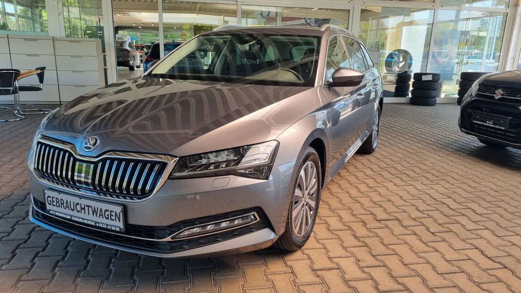 Skoda Superb 75.500 km 27.850 &euro; Duisburg 47167