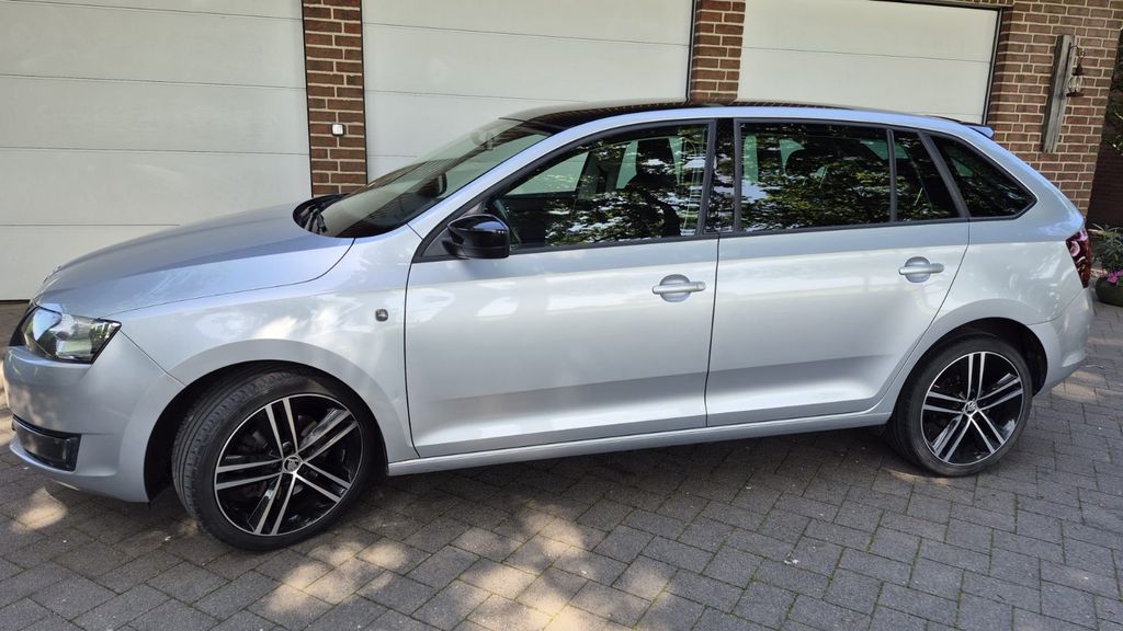 Skoda Rapid 88.000 km 8.700 &euro; Velen 46342