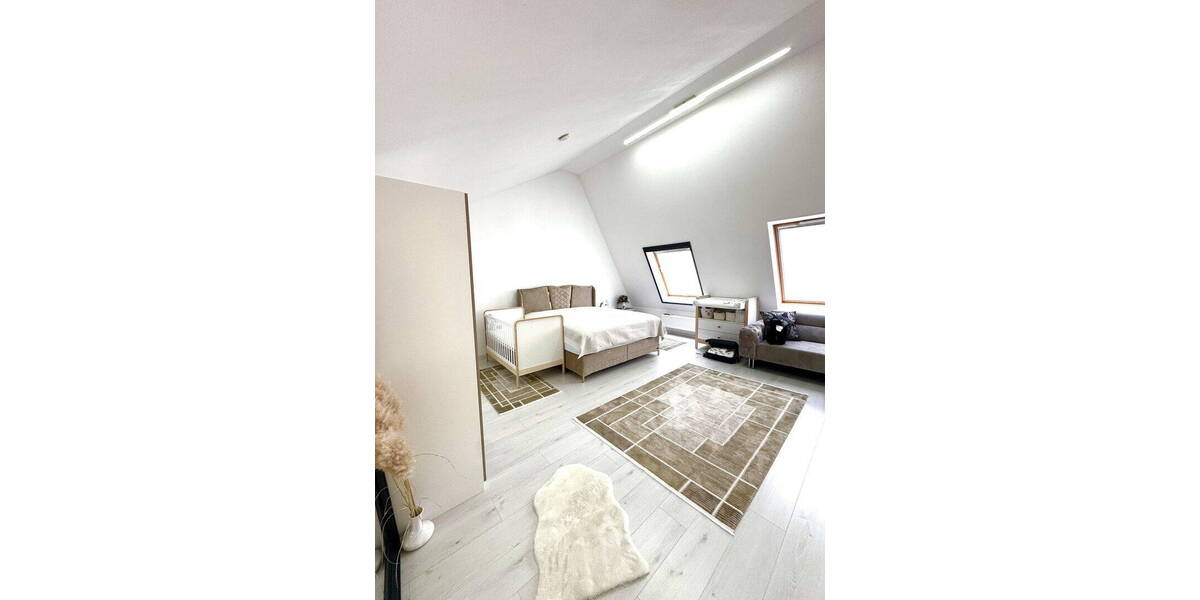 Reihenmittelhaus Essen Altendorf - 6 Zimmer, 144 m&sup2;, 599.000&euro; | Angebot:26027969