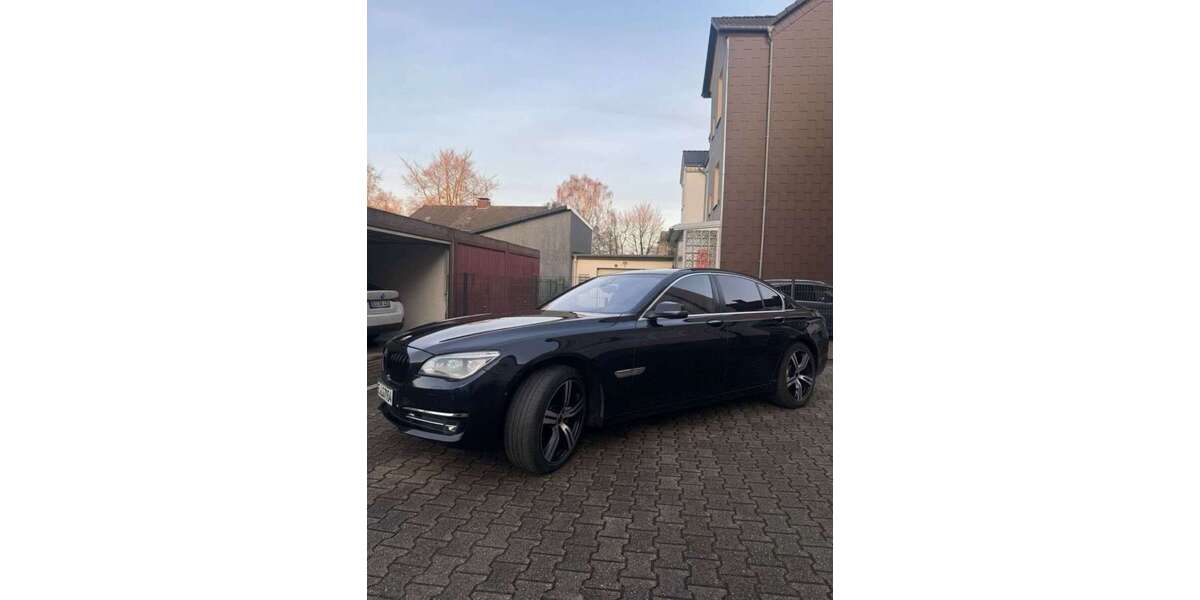BMW 740 250.000 km 14.999 &euro; Gelsenkirchen 45886