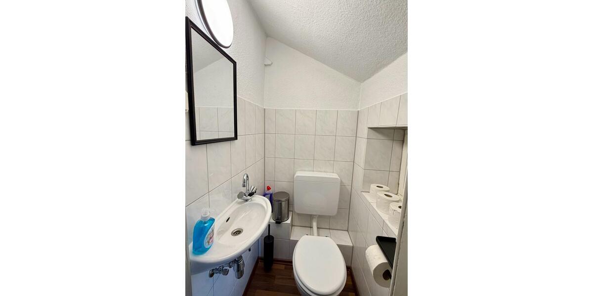 Dachgeschoßwohnung Essen Stadtbezirk III - 3 Zimmer, 55 m&sup2;, 2.100&euro; | Angebot:25317745