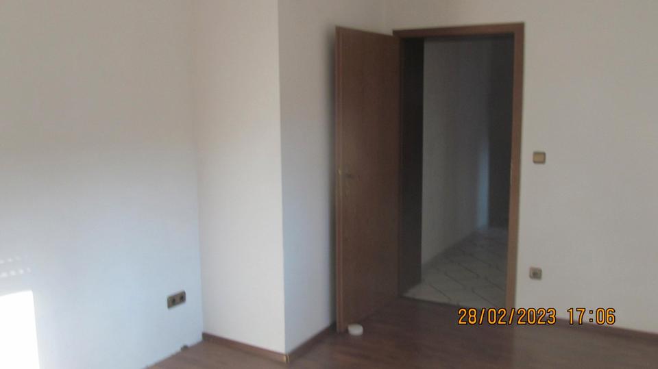 Etagenwohnung Essen Stadtbezirk VII - 3 Zimmer, 83 m&sup2;, 581&euro; | Angebot:26300570