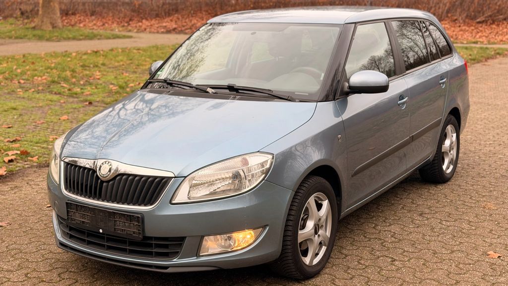 Skoda Fabia 174.500 km 2.499 &euro; Oberhausen 46045